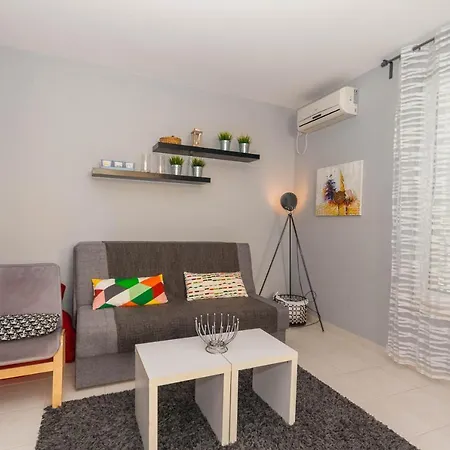 Apartment Vera *